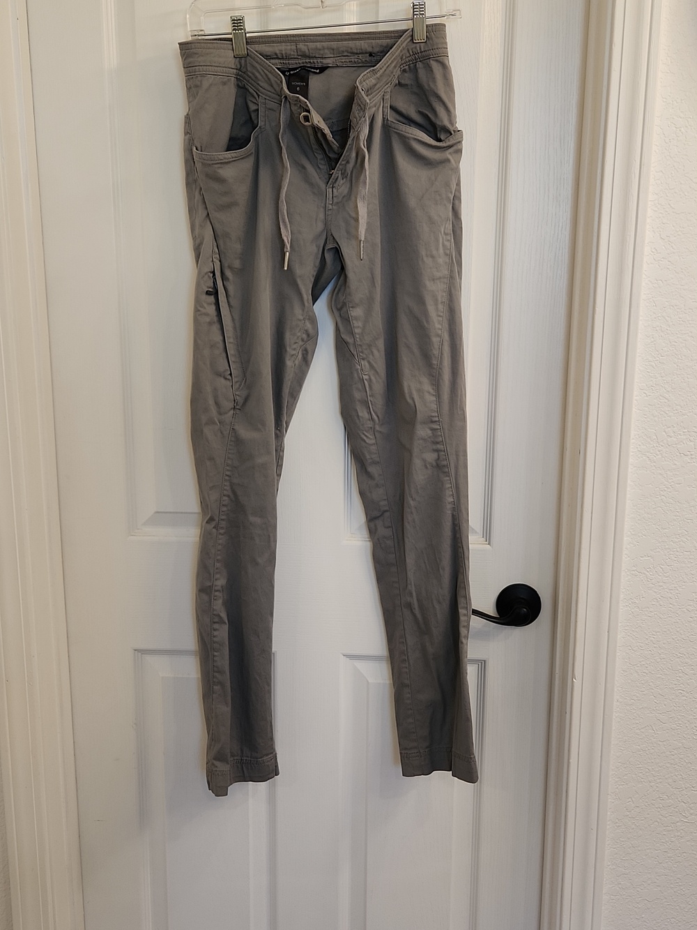 Black Diamond Drawstring Womens Pants Size 6 Grey